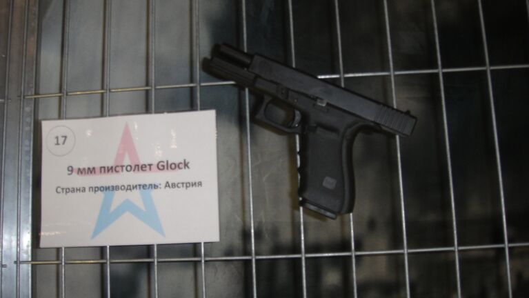 Пистолет Glock (Австрия) на Международном военно-техническом форуме Армия-2017 на полигоне Алабино