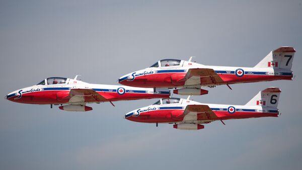 Самолеты пилотажной группы Snowbirds Королевских ВВС Канады 