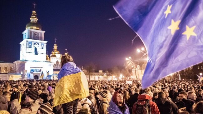 Сторонники оппозиции на площади Независимости в Киеве. Архивное фото