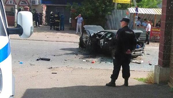 На месте взрыва автомобиля в Уфе. 28 августа 2017