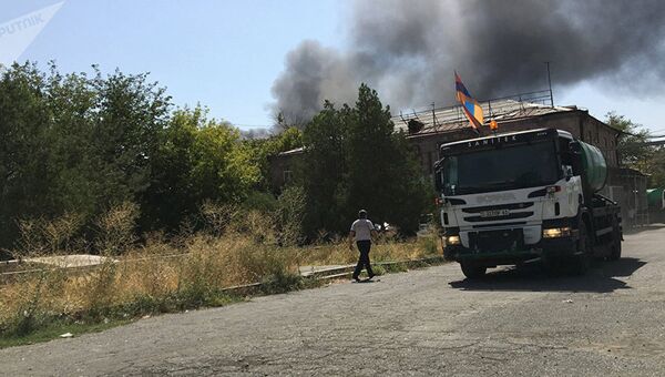 Пожар  на химзаводе Наирит  в Ереване, Армения. 28 августа 2017