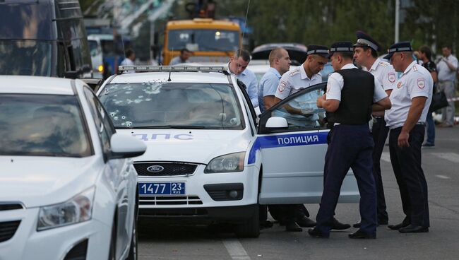 Сотрудники правоохранительных органов в Краснодаре, где было совершено нападение на сотрудников ДПС. 28 августа 2017