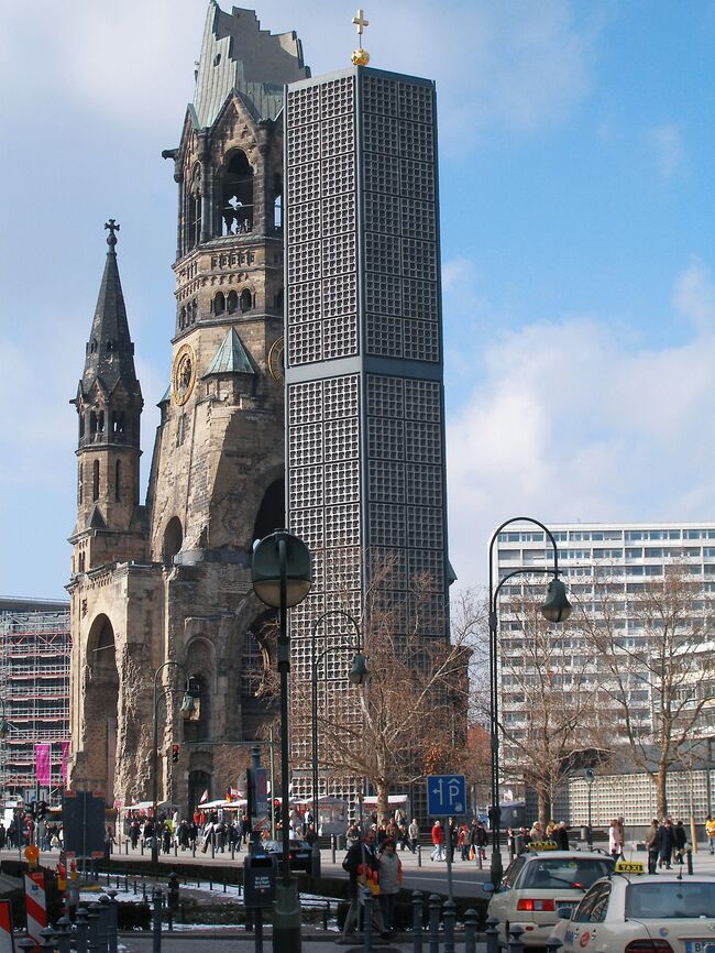 Один из символов послевоенного Берлина Kaiser-Wilhelm-Gedaechtniskirche