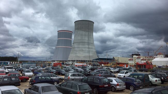 Строящаяся АЭС неподалеку от города Островец в Белоруссии. Архивное фото
