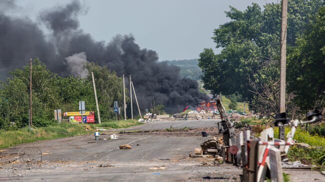 Дорога в поселке Семеновка