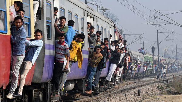 Поезд в Индии 