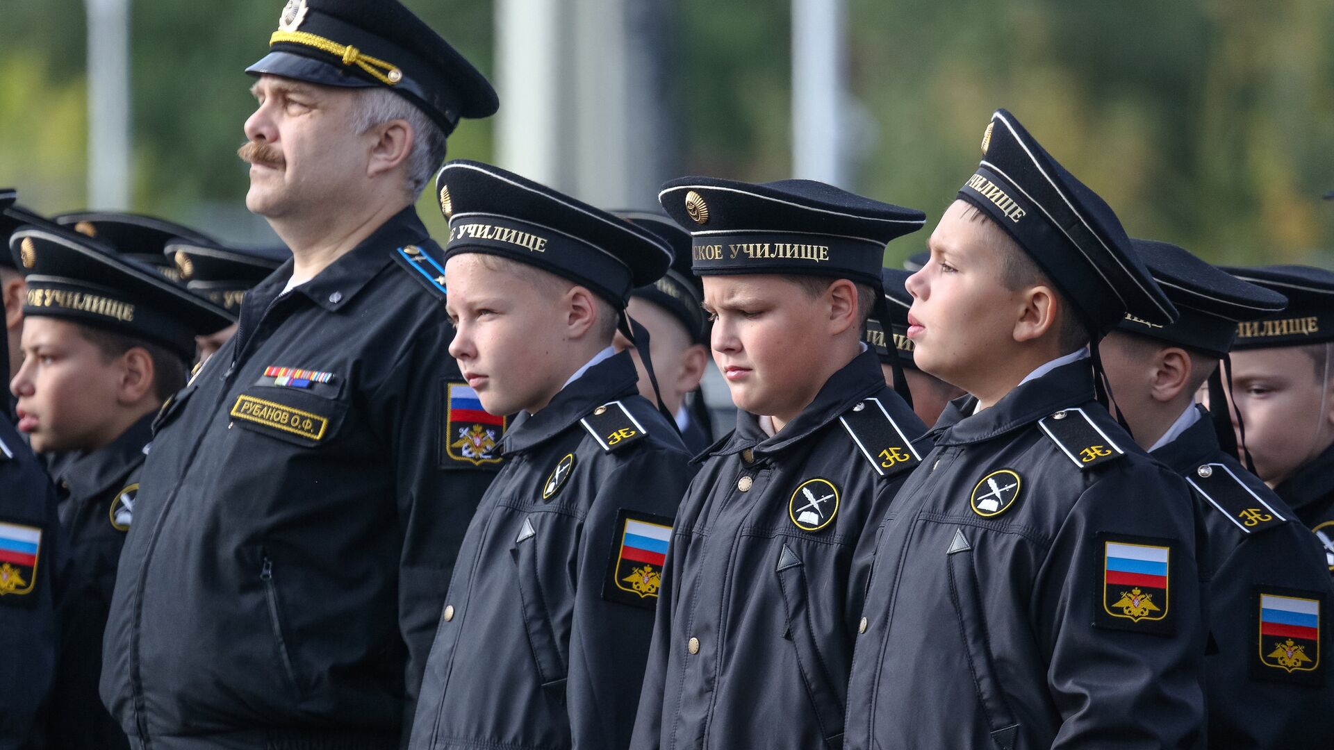 Кадеты на торжественном мероприятии по случаю Дня знаний в Мурманском филиале Нахимовского военно-морского училища - РИА Новости, 1920, 21.06.2021