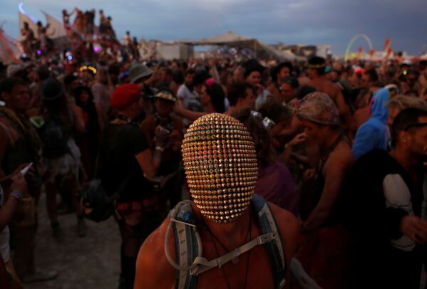 Участники фестиваля Burning Man в Неваде