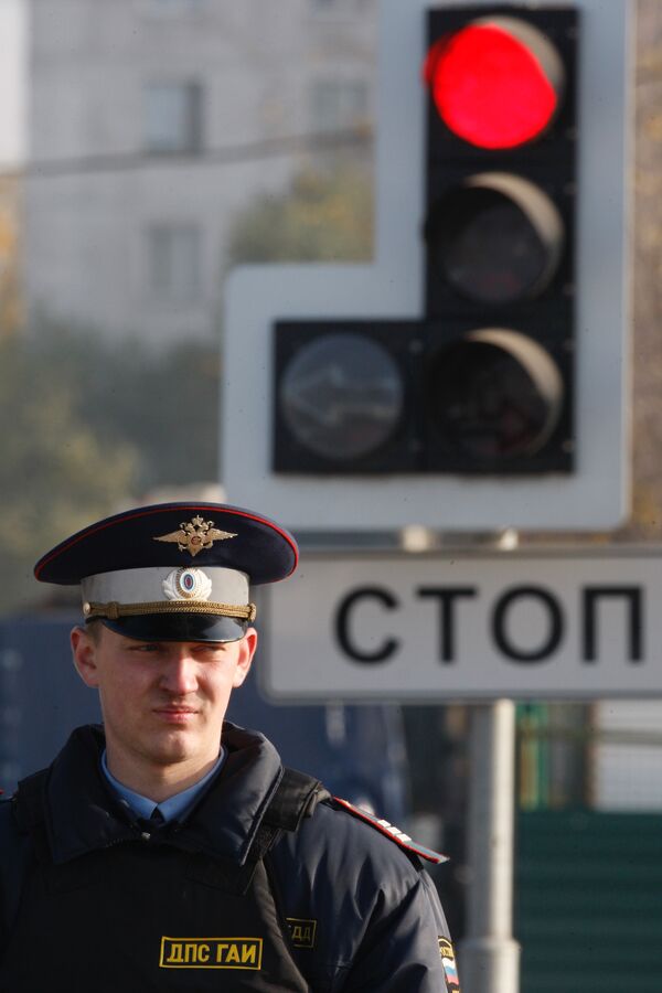 Энергетики подключили светофор-должник в Красноярске