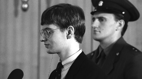 Суд над западногерманским пилотом Матиасом Рустом, нарушившим 28 мая 1987 года воздушное пространство СССР и приземлившимся на своем самолете на Красной площади