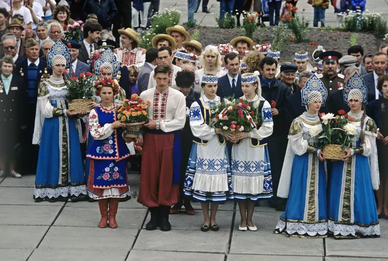 Фестиваль славянских народов на границе России, Украины и Белоруссии. 1994 год Фестиваль славянских народов на границе России, Украины и Белоруссии. 1994 год