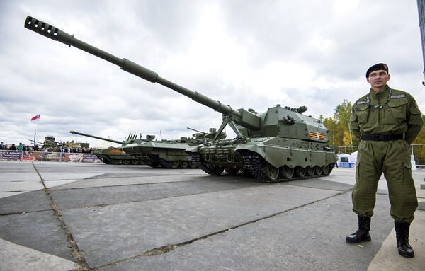 Самоходное артиллерийское орудие 2С35 на базе Т-90 Коалиция-СВ на 10-й международной выставке Russia Аrms Еxpo