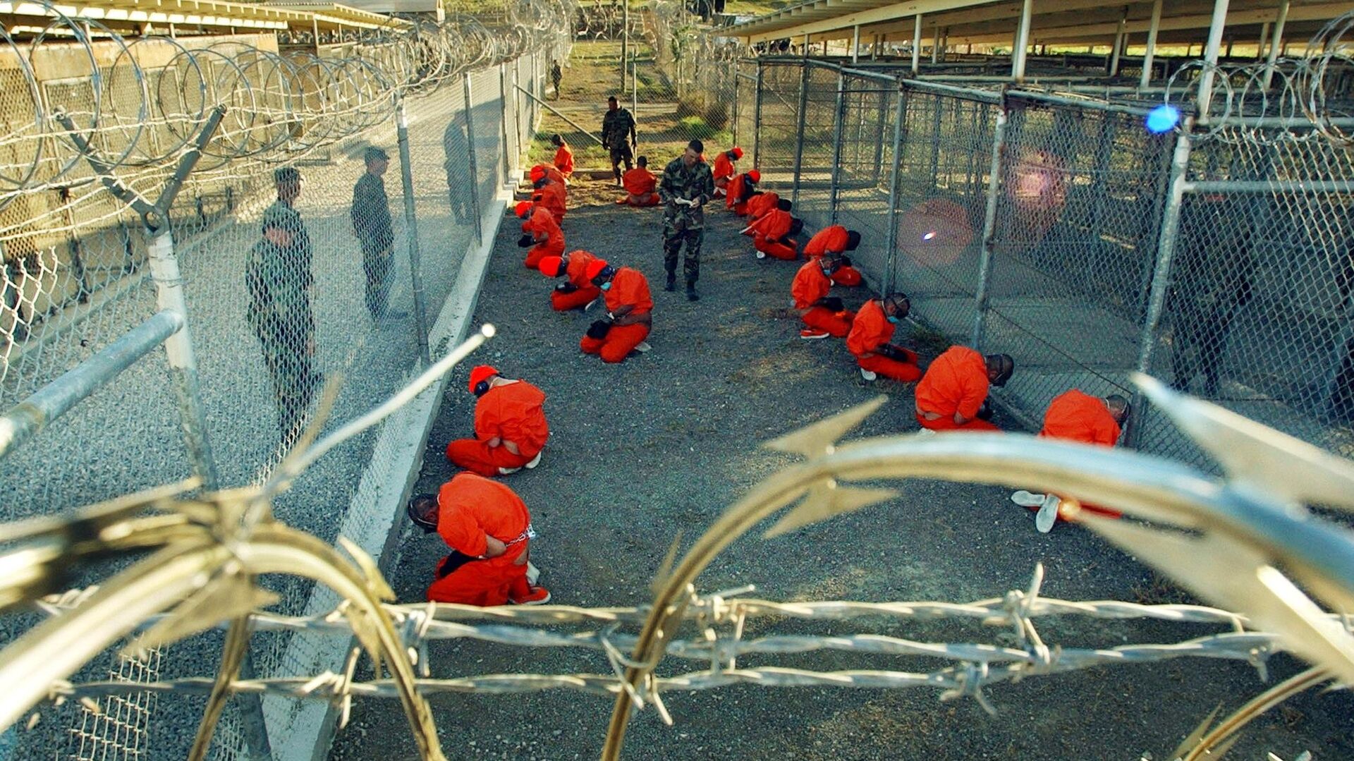 Заключенные в тюрьме Гуантанамо, Куба - РИА Новости, 1920, 23.02.2020