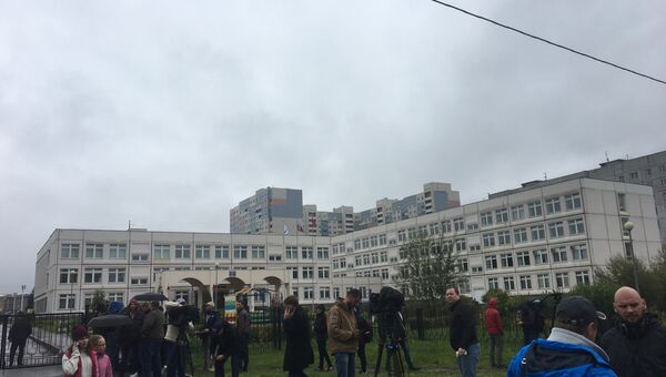 Место стрельбы в школе в Ивантеевке. 5 сентября 2017