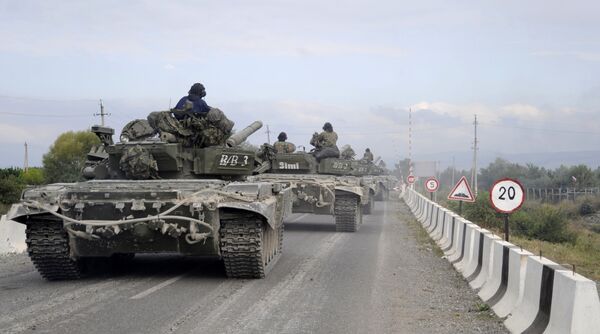 В сторону Цхинвали движутся грузинские танки и пехота