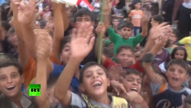 Смех детей и песни на улицах – жители Дейр-эз-Зора празднуют прорыв блокады