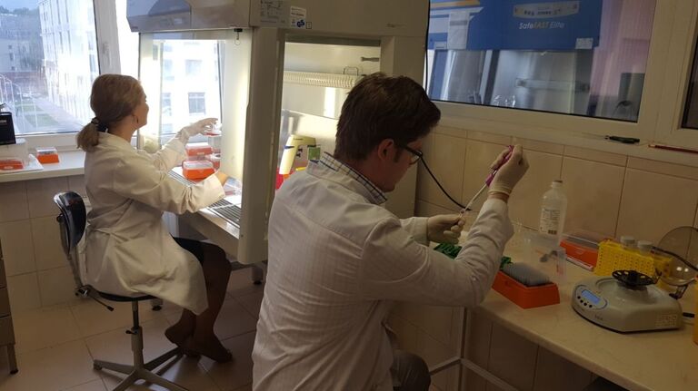 В лаборатории новых лекарственных форм Центра RASA на базе Национального исследовательского Томского политехнического университета В лаборатории новых лекарственных форм Центра RASA на базе Национального исследовательского Томского политехнического университета