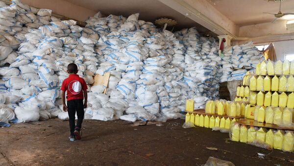 Центр Международного движения Красного Креста и Красного Полумесяца с гуманитарной помощью в сирийском городе Дейр-эз-Зор
