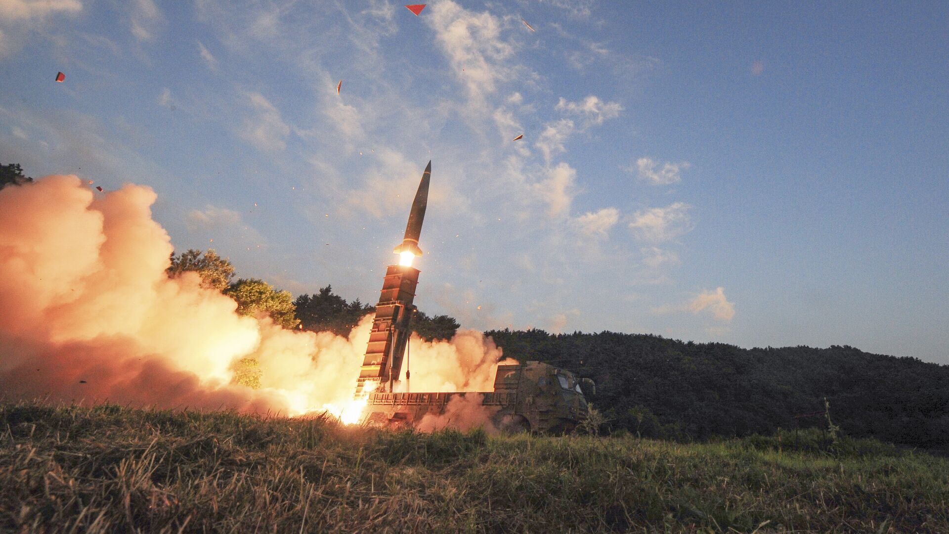 Запуск южнокорейской баллистической ракеты - РИА Новости, 1920, 22.05.2021