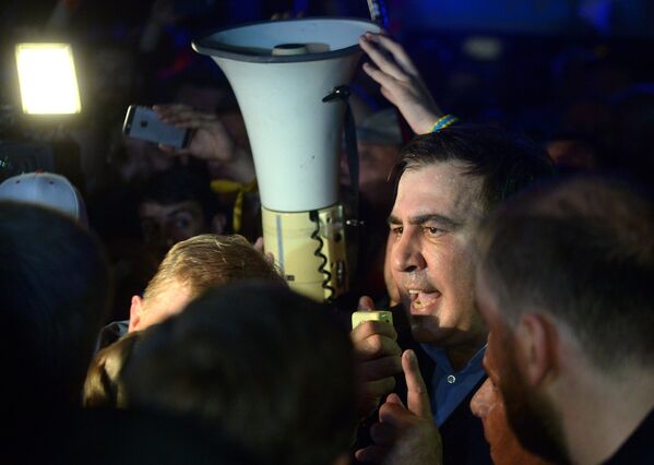 Бывший президент Грузии, экс-губернатор Одесской области Михаил Саакашвили у пункта пропуска Шегени на украинско-польской границе