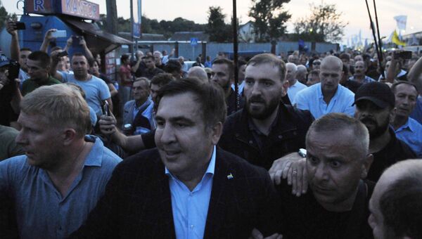 Михаил Саакашвили у пункта пропуска Шегени на украинско-польской границе. 10 сентября 2017