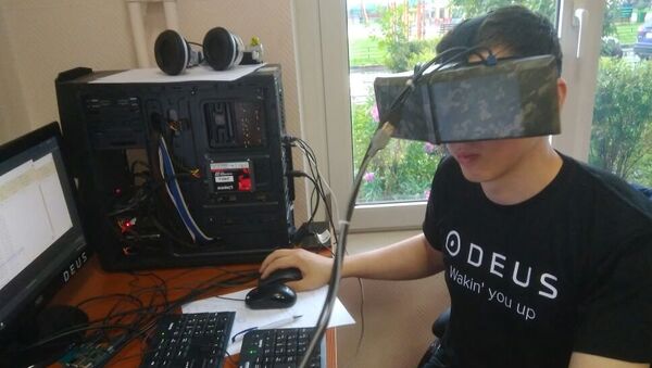 Тестирование прототипа шлема виртуальной реальности Svarog