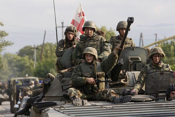 Грузинские военнослужащие в окрестностях Цхинвали