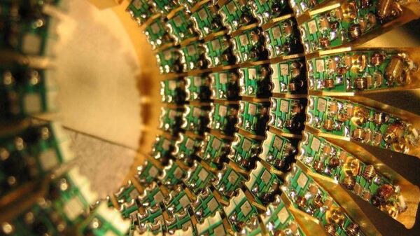Внутреннее строение квантового компьютера, созданного компанией D-Wave