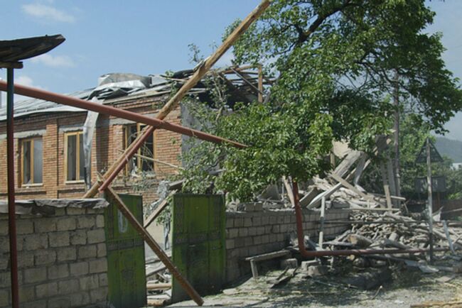 Разрушения в городе Цхинвали