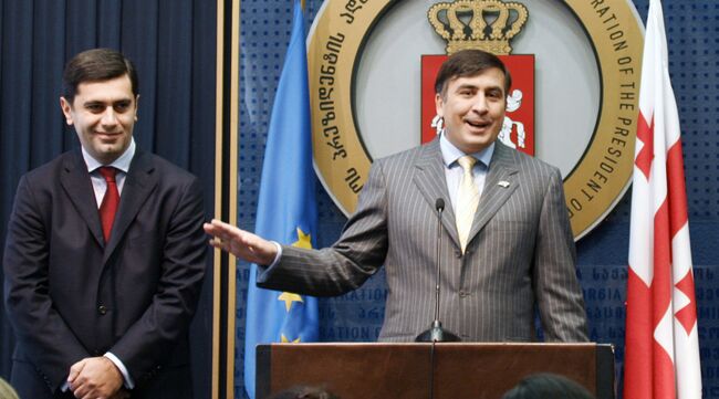 Михаил Саакашвили и Ираклий Окруашвили. Архив