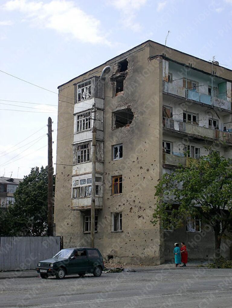 Разрушения в городе Цхинвали