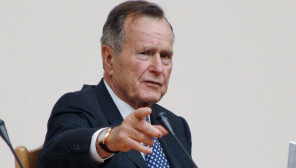 Экс-президент США Джордж Буш (старший ) . Архивное фото