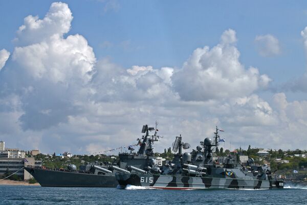 Черноморский флот, главной базой которого является Севастополь, уже давно стал постоянным предметом споров между Россией и Украиной