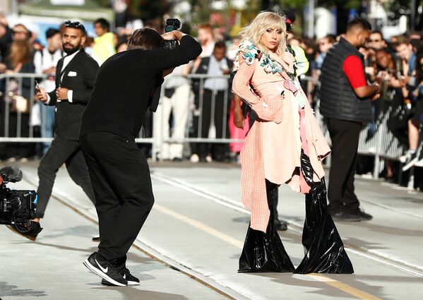 Американская певица Леди Гага прибыла на премьеру фильма Гага: 155 см во время кинофестиваля TIFF в Торонто