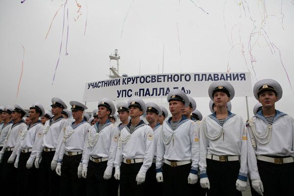  Парусник Паллада, завершив кругосветку, вернулся во Владивосток
