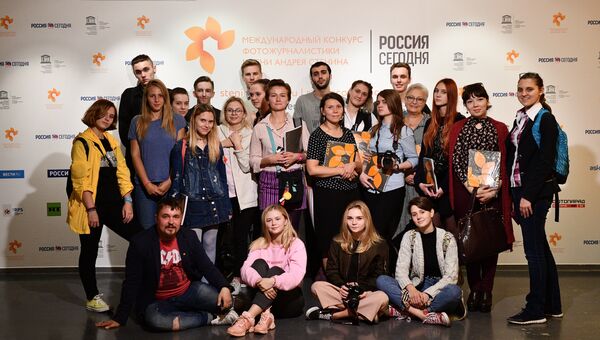 Студенты-фотографы в московском Центре фотографии имени братьев Люмьер. 13 сентября 2017