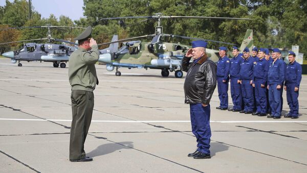 Российские военные летчики сообщают о прибытии на авиабазу в Беларуси на военные учения Запад-2017. 12 сентября 2017