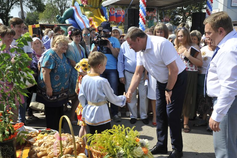 Глава Рязанской области Николай Любимов с жителями Глава Рязанской области Николай Любимов с жителями