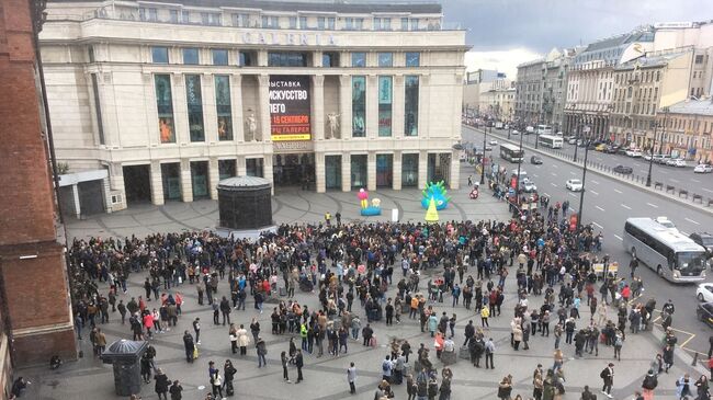 Эвакуация в ТЦ Галерея в Санкт-Петербурге. 14 сентября 2017