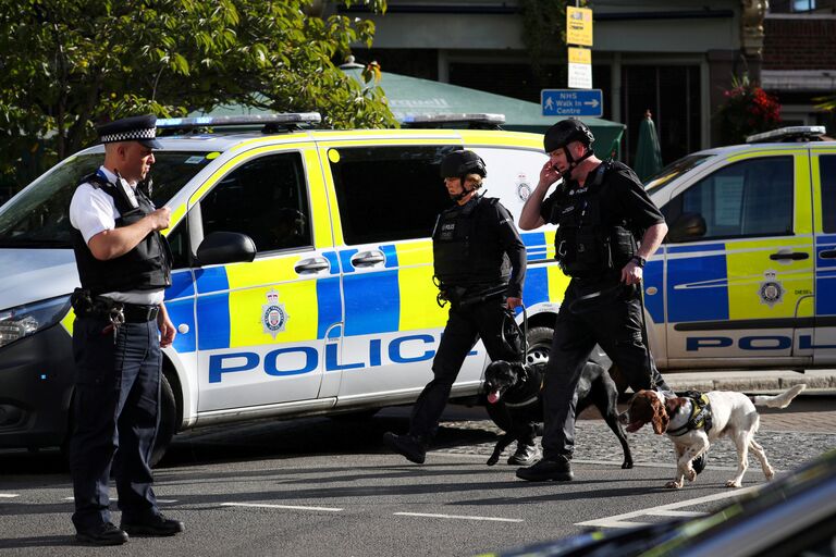 Полиция у станции метро Parsons Green в Лондоне. 15 сентября 2017