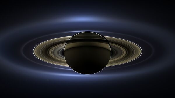 Снимок планеты Сатурн сделанный зондом Кассини