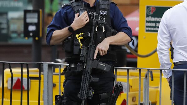 Полиция у станции метро Parsons Green в Лондоне. 15 сентября 2017