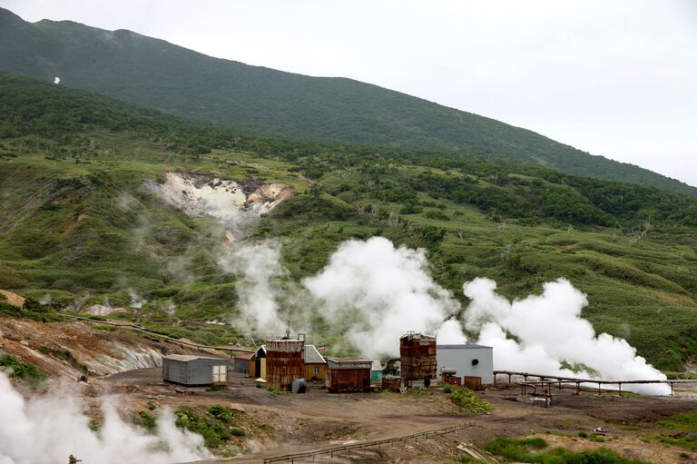 Геотермальная станция Океанская у подножия вулкана Баранского на острове Итуруп Геотермальная станция Океанская у подножия вулкана Баранского на острове Итуруп