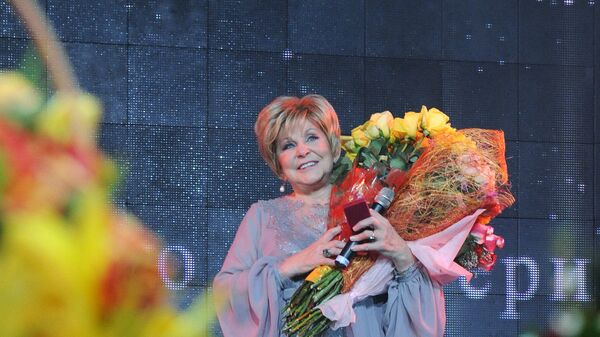 Телеведущая Ангелина Вовк во время творческого вечера, посвященного ее 70-летнему юбилею, в Московском Доме кино