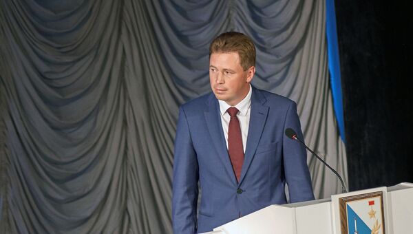 Избранный губернатор Севастополя Дмитрий Овсянников во время инаугурации. 18 сентября 2017