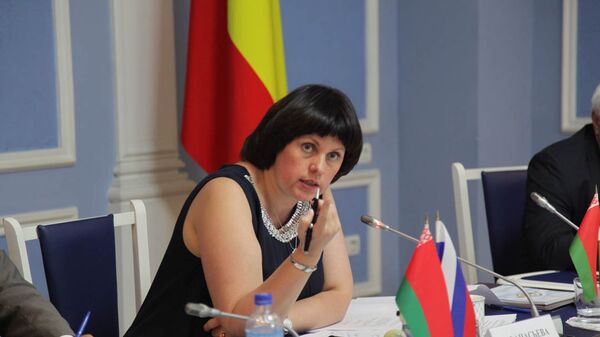 Председатель Комиссии Парламентск­ого Собрания по соци­альной политике, нау­ке, культуре и гуман­итарным вопросам Еле­на Афанасьева