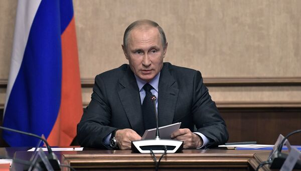Президент РФ Владимир Путин проводит заседание Военно-промышленной комиссии. 19 сентября 2017