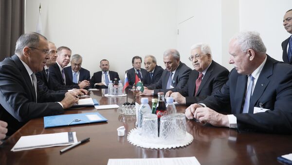 Глава МИД РФ Сергей Лавров на встрече с президентом Палестины Махмудом Аббасом на полях 72-ой сессии Генеральной Ассамблеи ООН в Нью-Йорке. 19 сентября 2017