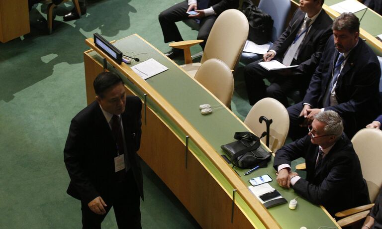 Постоянный представитель КНДР при ООН Ча Сон Нам на заседании Генеральной Ассамблеи ООН в Нью-Йорке. 19 сентября 2017 