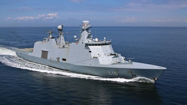 Корабль управления и поддержки Absalon ВМС Дании